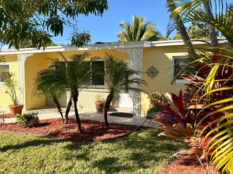 607 W Perry Street Lantana FL 33462
