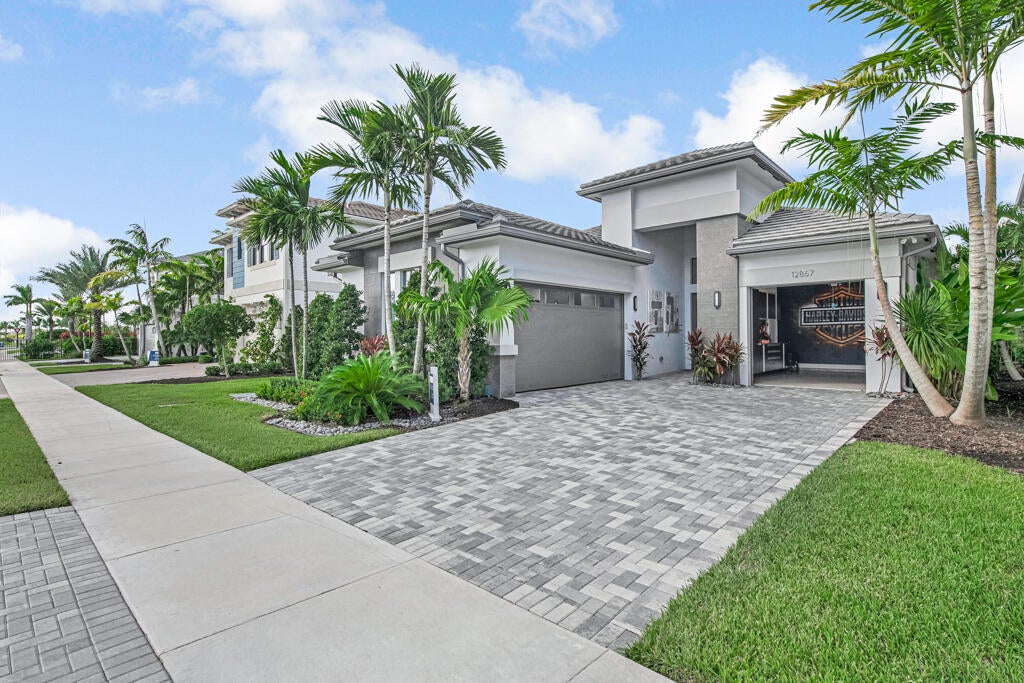 Photo of 12867 SOARING View, Palm Beach Gardens, FL 33412 (MLS # B26094426)