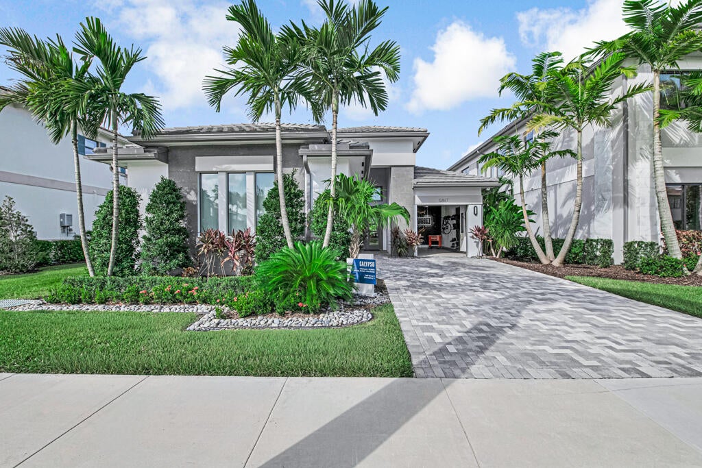 Photo of 12867 SOARING View, Palm Beach Gardens, FL 33412 (MLS # B26094426)