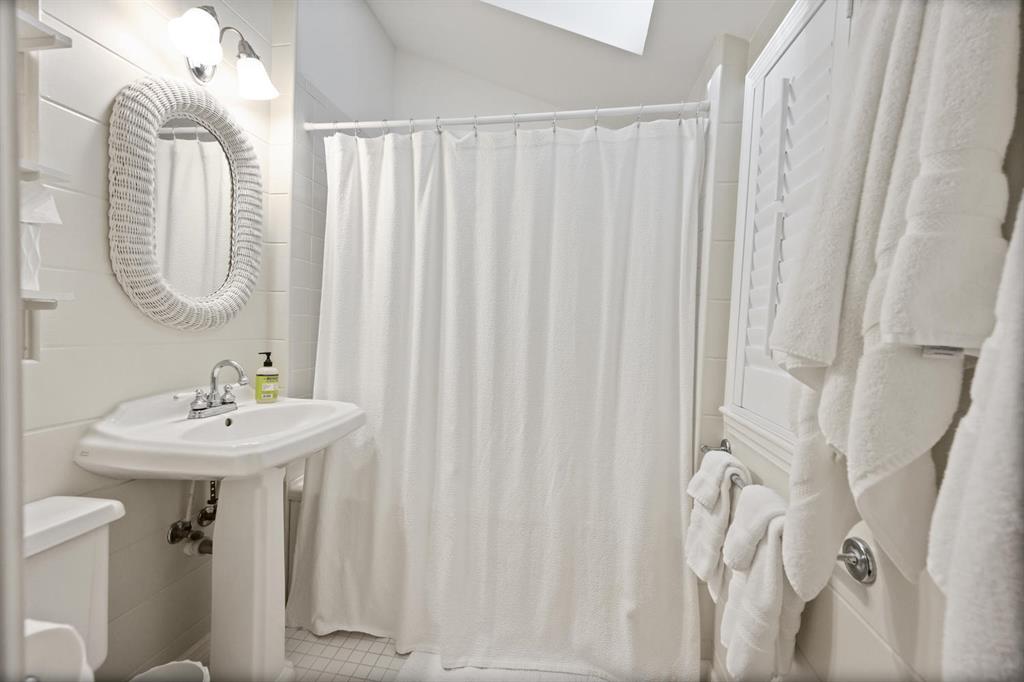 HOFMAN VILLAGE IN - Residential