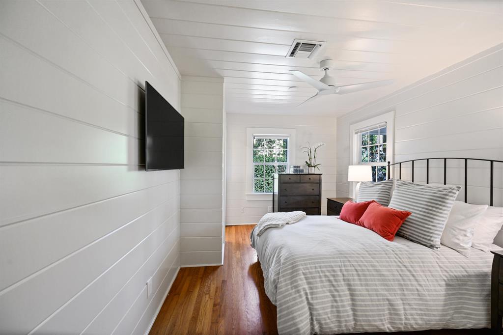 HOFMAN VILLAGE IN - Residential