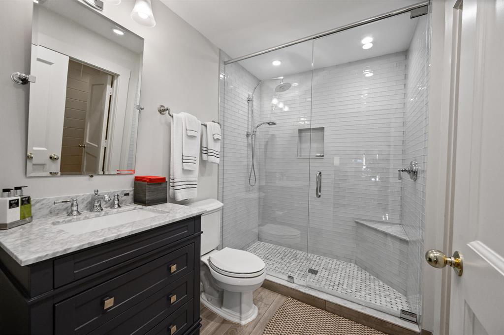 HOFMAN VILLAGE IN - Residential