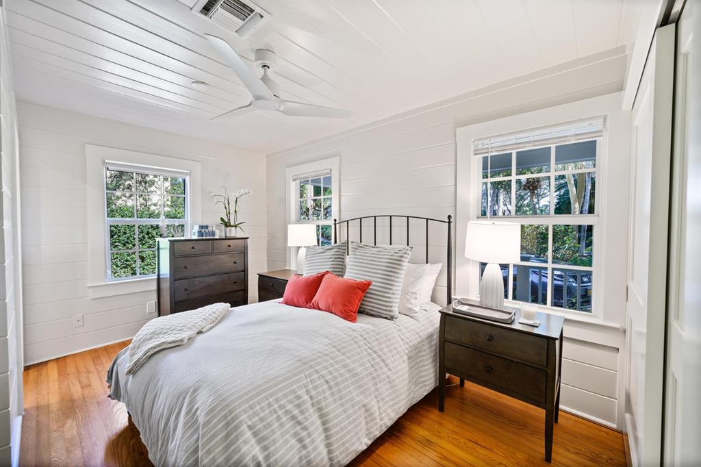 HOFMAN VILLAGE IN - Residential