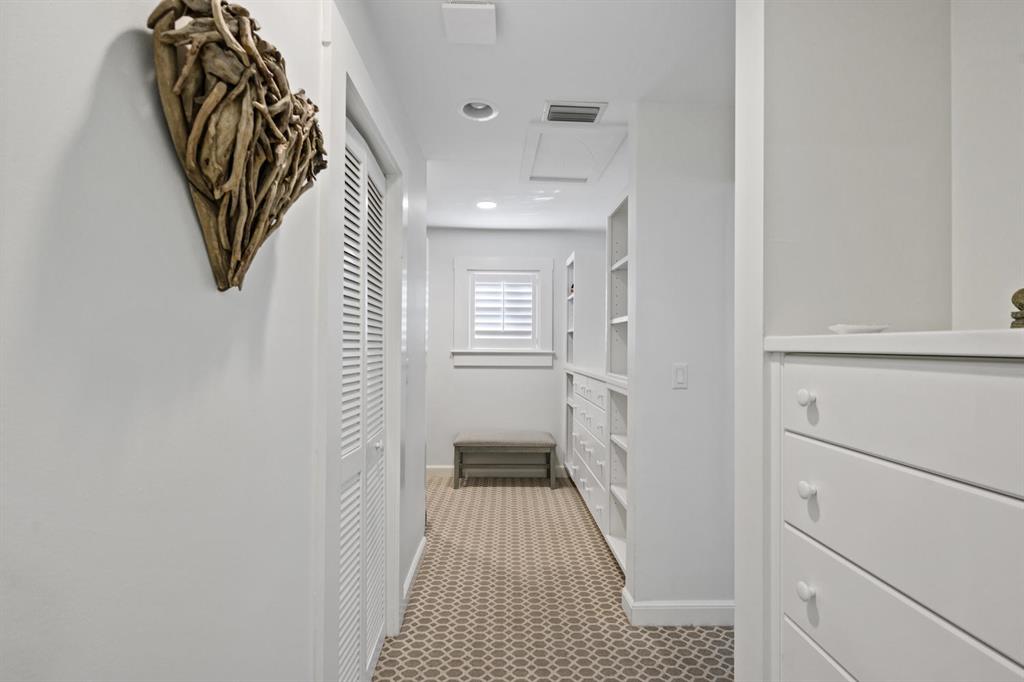 HOFMAN VILLAGE IN - Residential