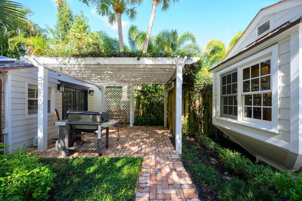 HOFMAN VILLAGE IN - Residential