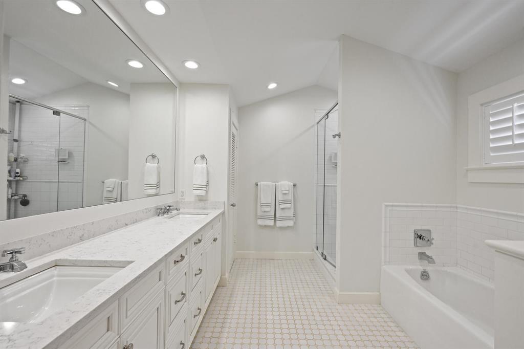 HOFMAN VILLAGE IN - Residential