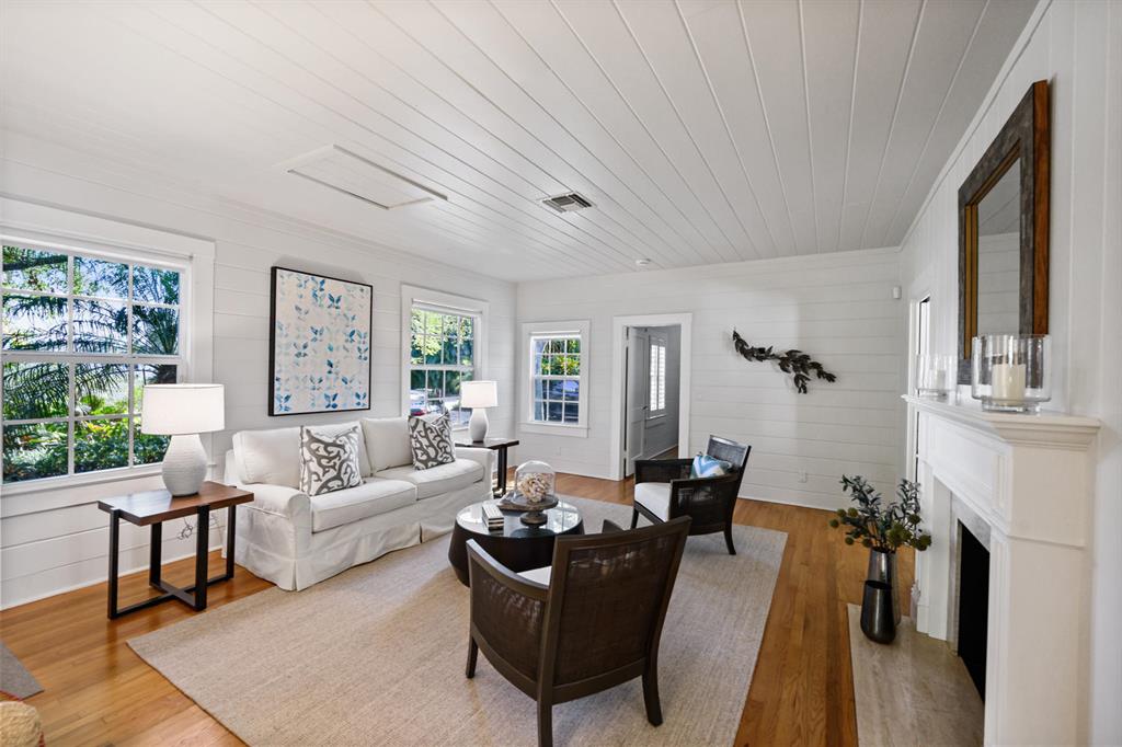 HOFMAN VILLAGE IN - Residential