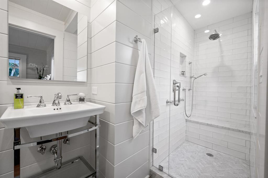 HOFMAN VILLAGE IN - Residential