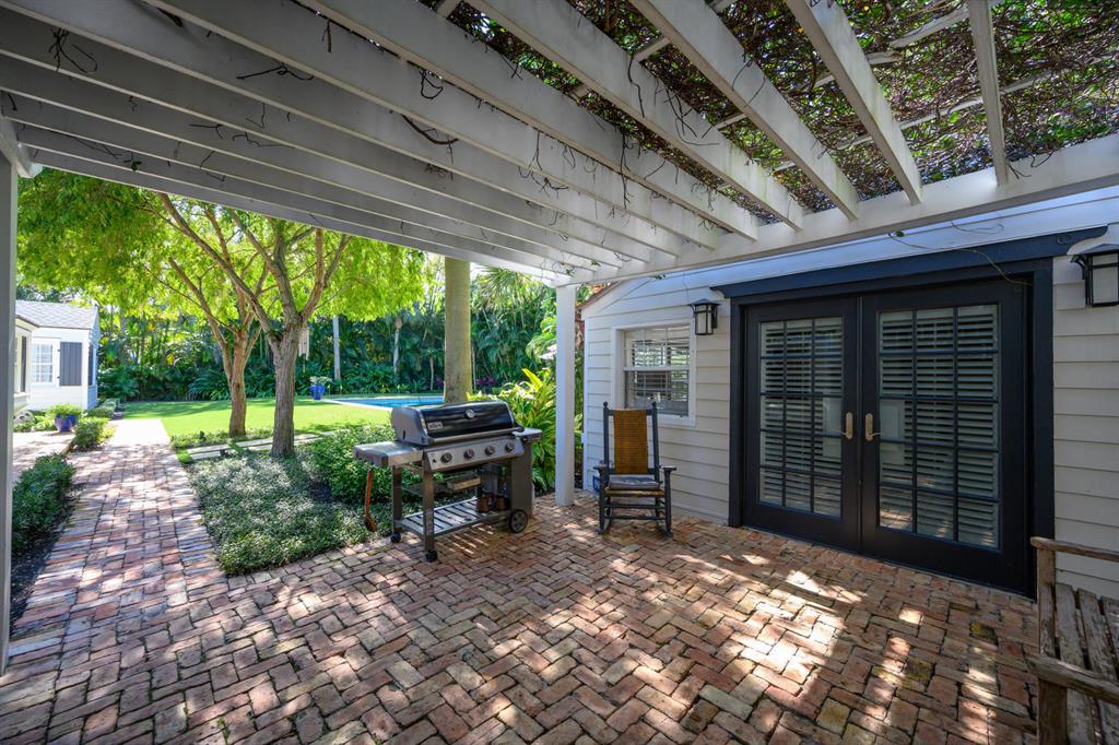 HOFMAN VILLAGE IN - Residential