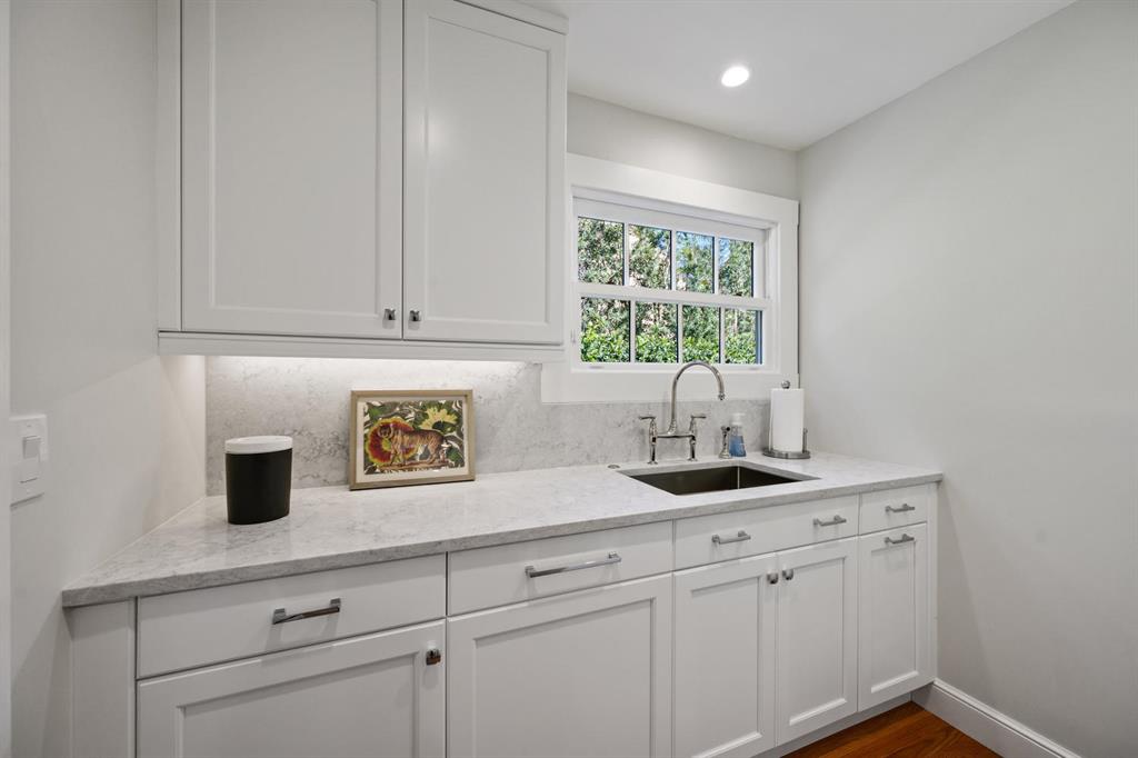 HOFMAN VILLAGE IN - Residential