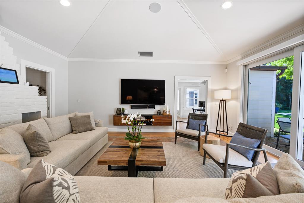 HOFMAN VILLAGE IN - Residential