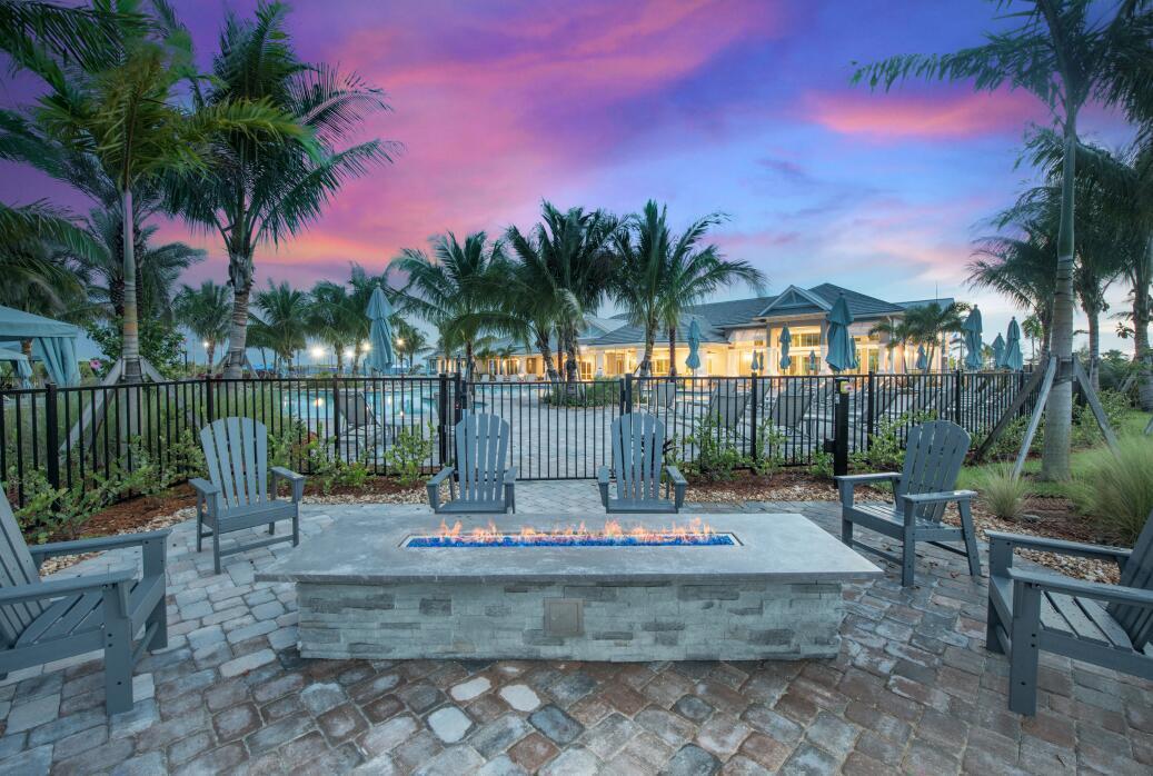 DEL WEBB TRADITION - Residential