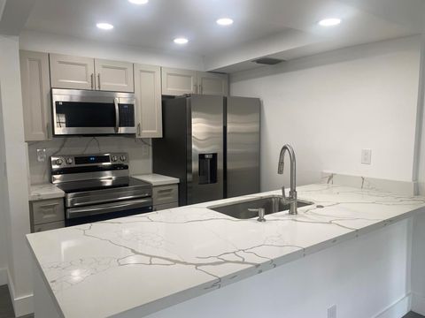 9466 Boca Cove Circle 303 Boca Raton FL 33428