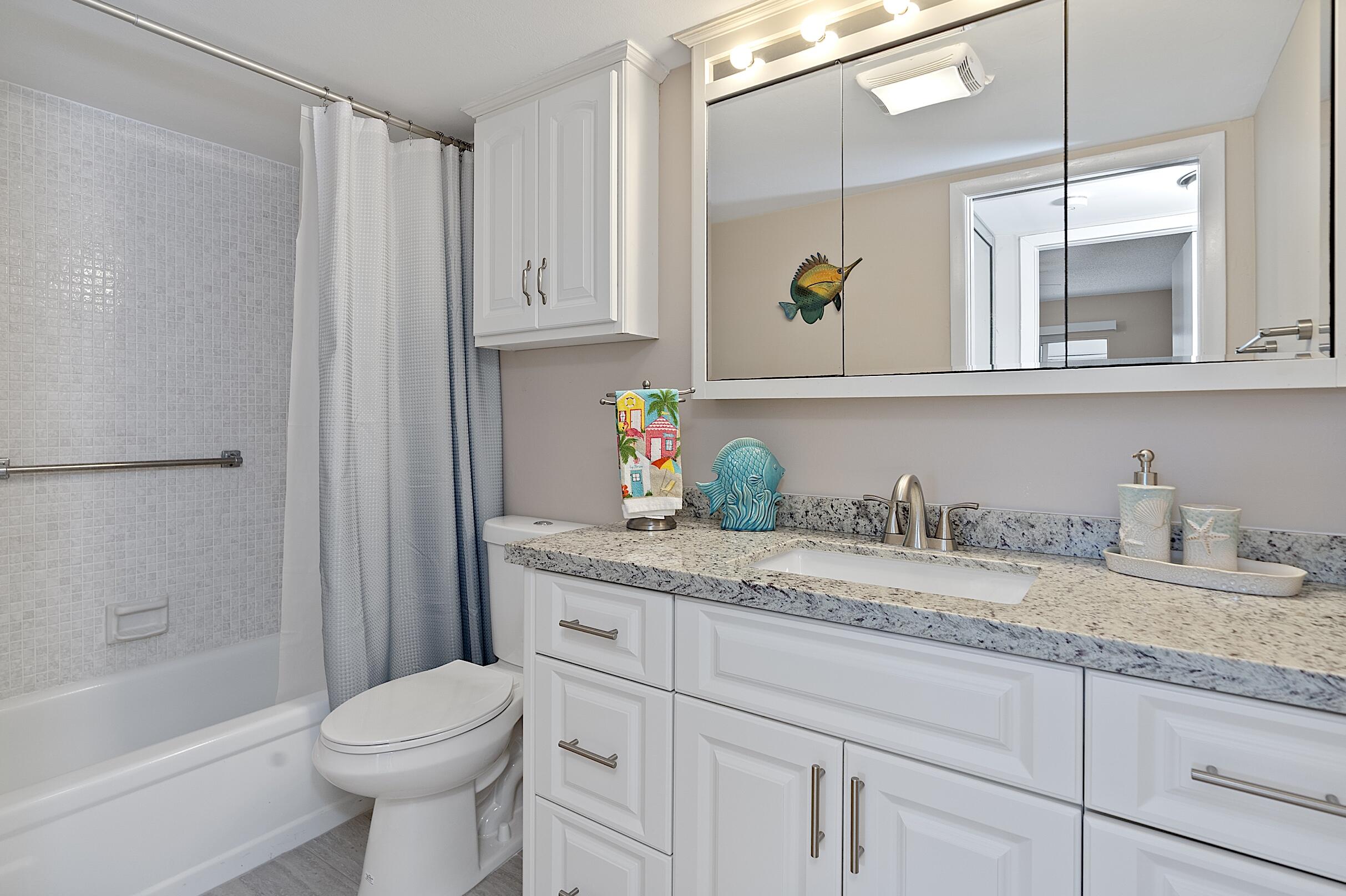 LINCOLN AT CENTURY VILLAGE CONDO - Residential Lease