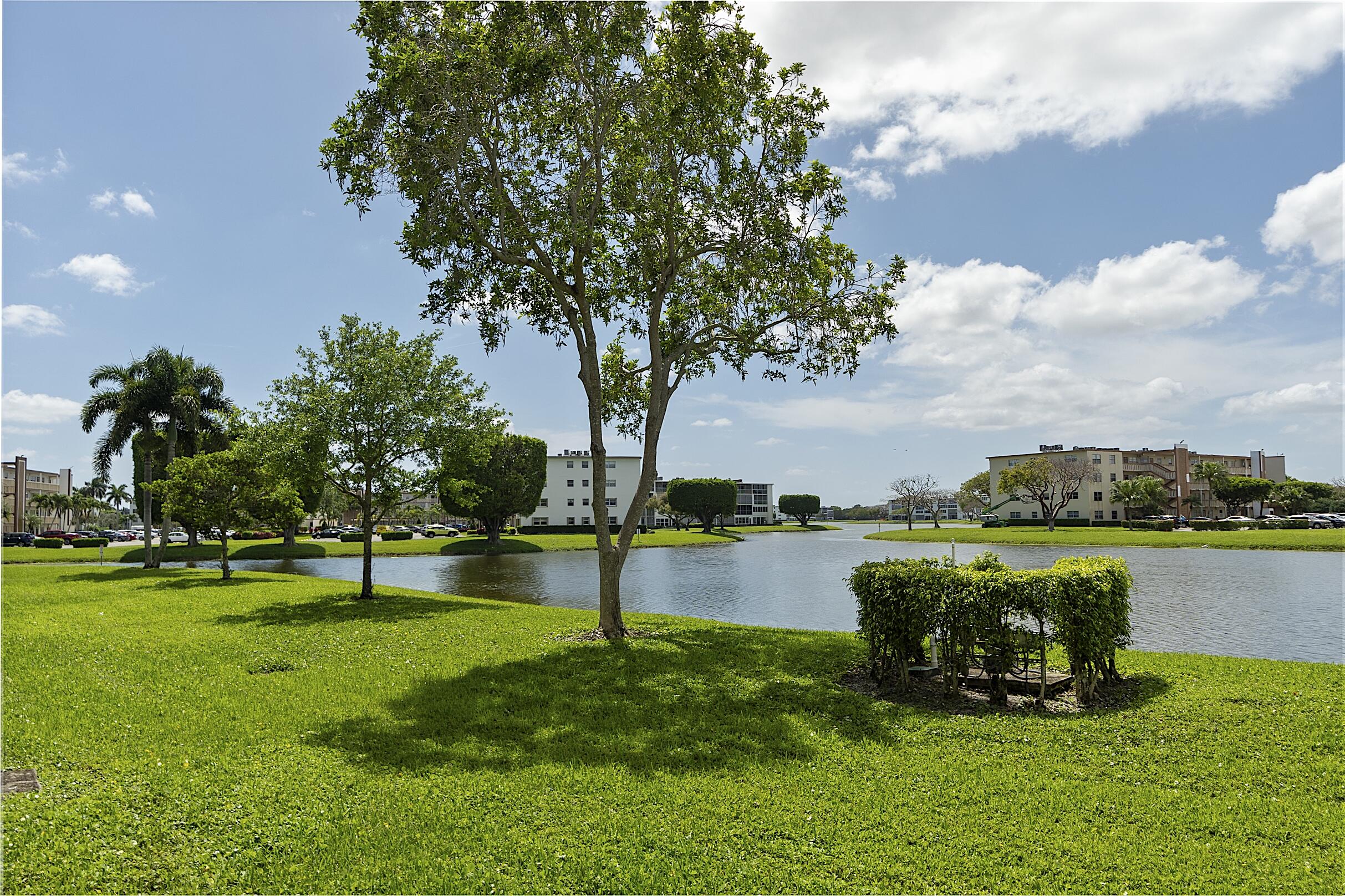 LINCOLN AT CENTURY VILLAGE CONDO - Residential Lease