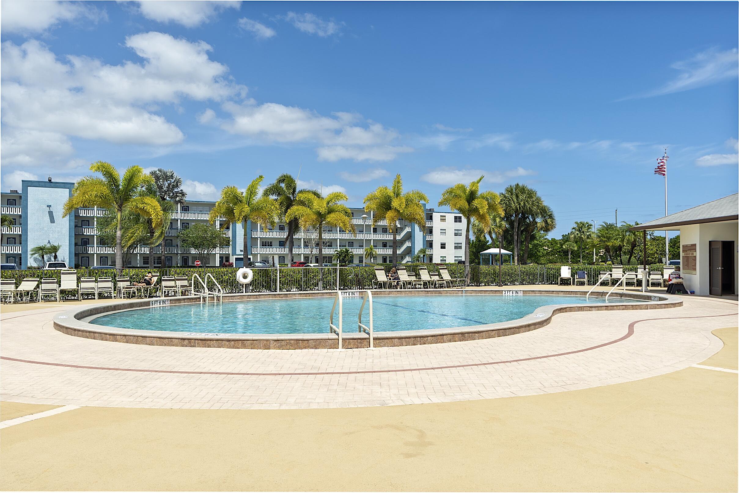 LINCOLN AT CENTURY VILLAGE CONDO - Residential Lease