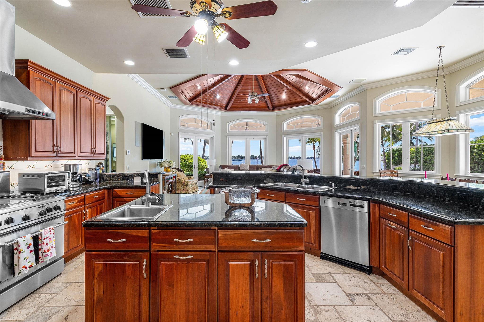 Acreage & Unrec - Residential Lease