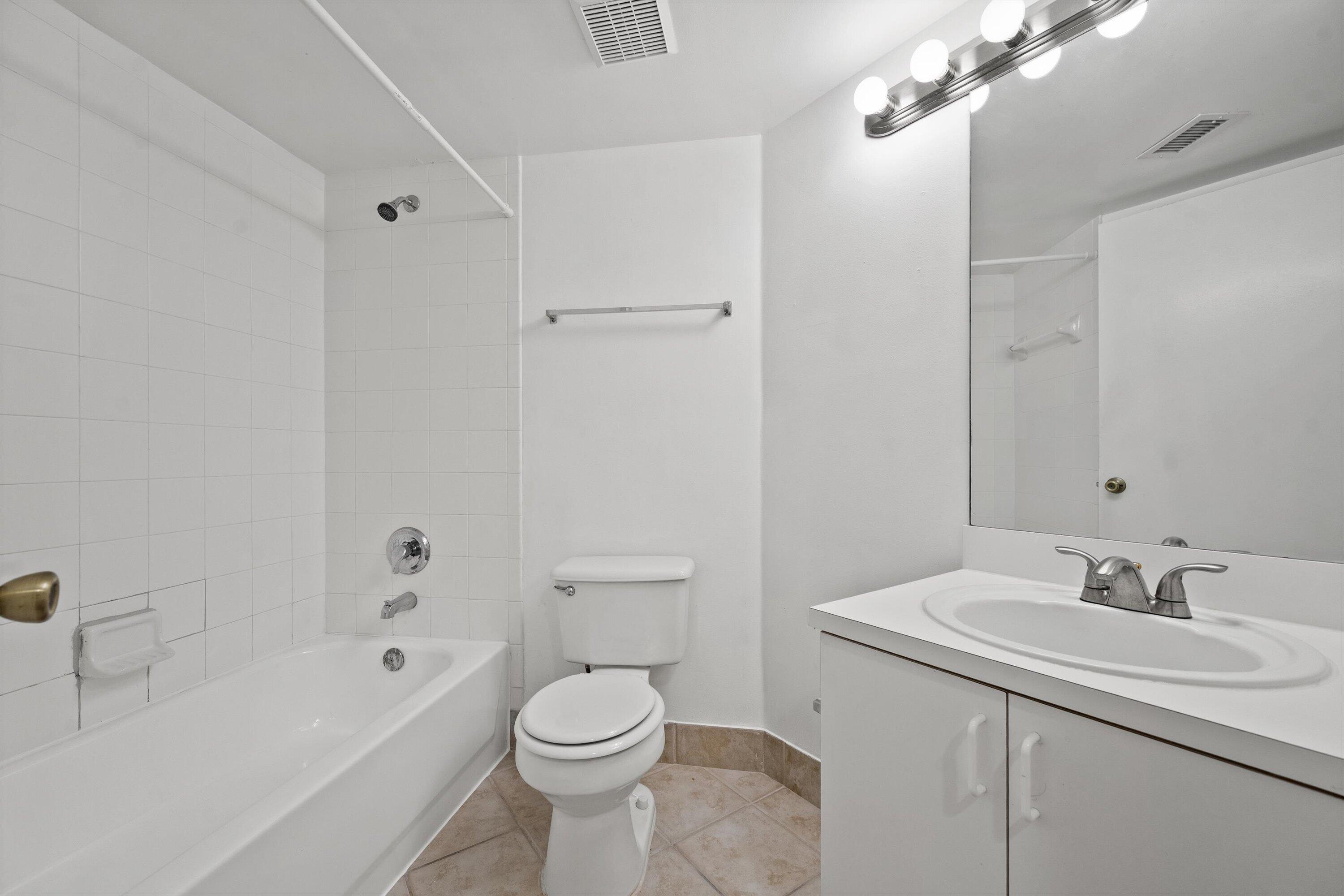 GRAND ISLES CONDO - Residential