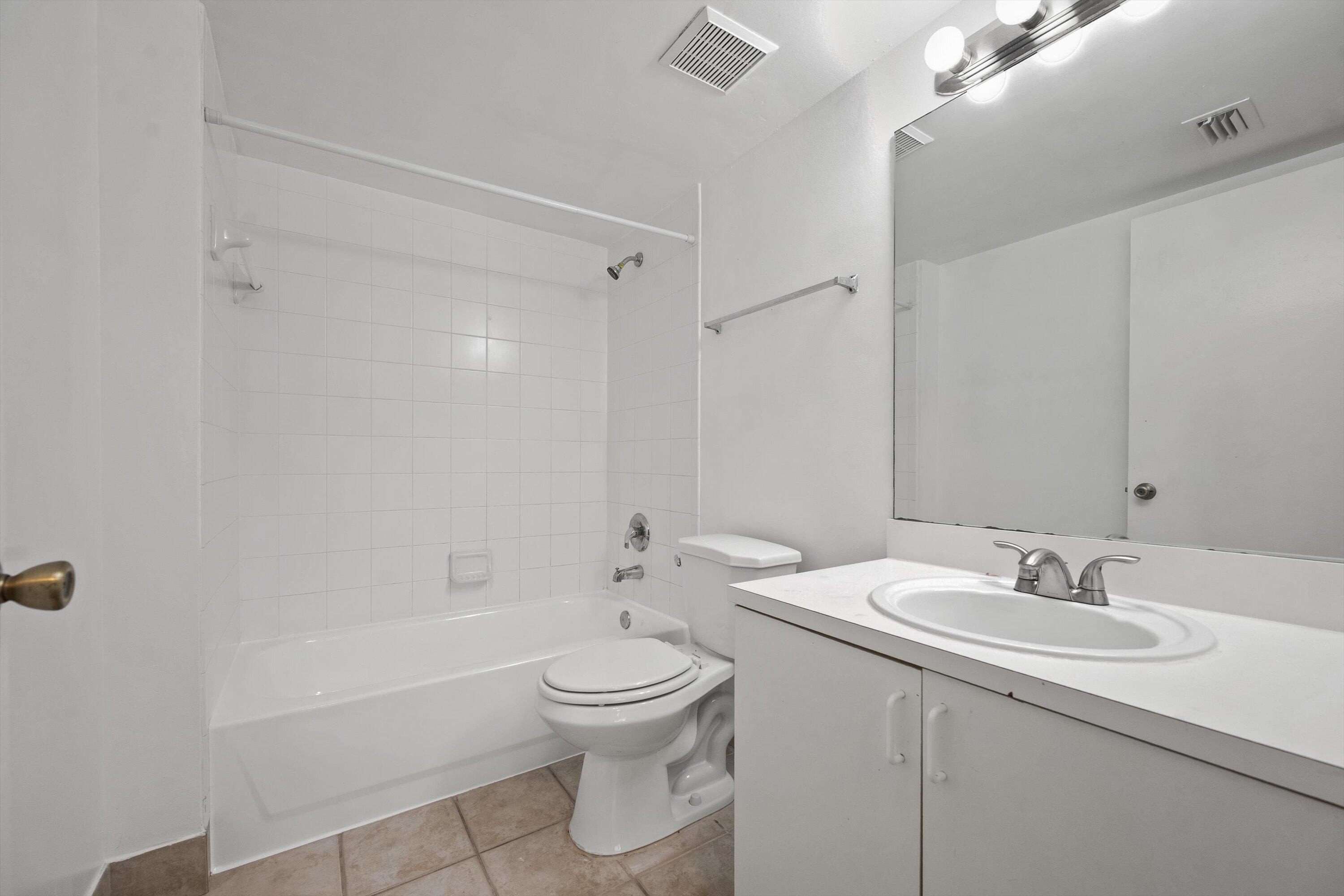 GRAND ISLES CONDO - Residential