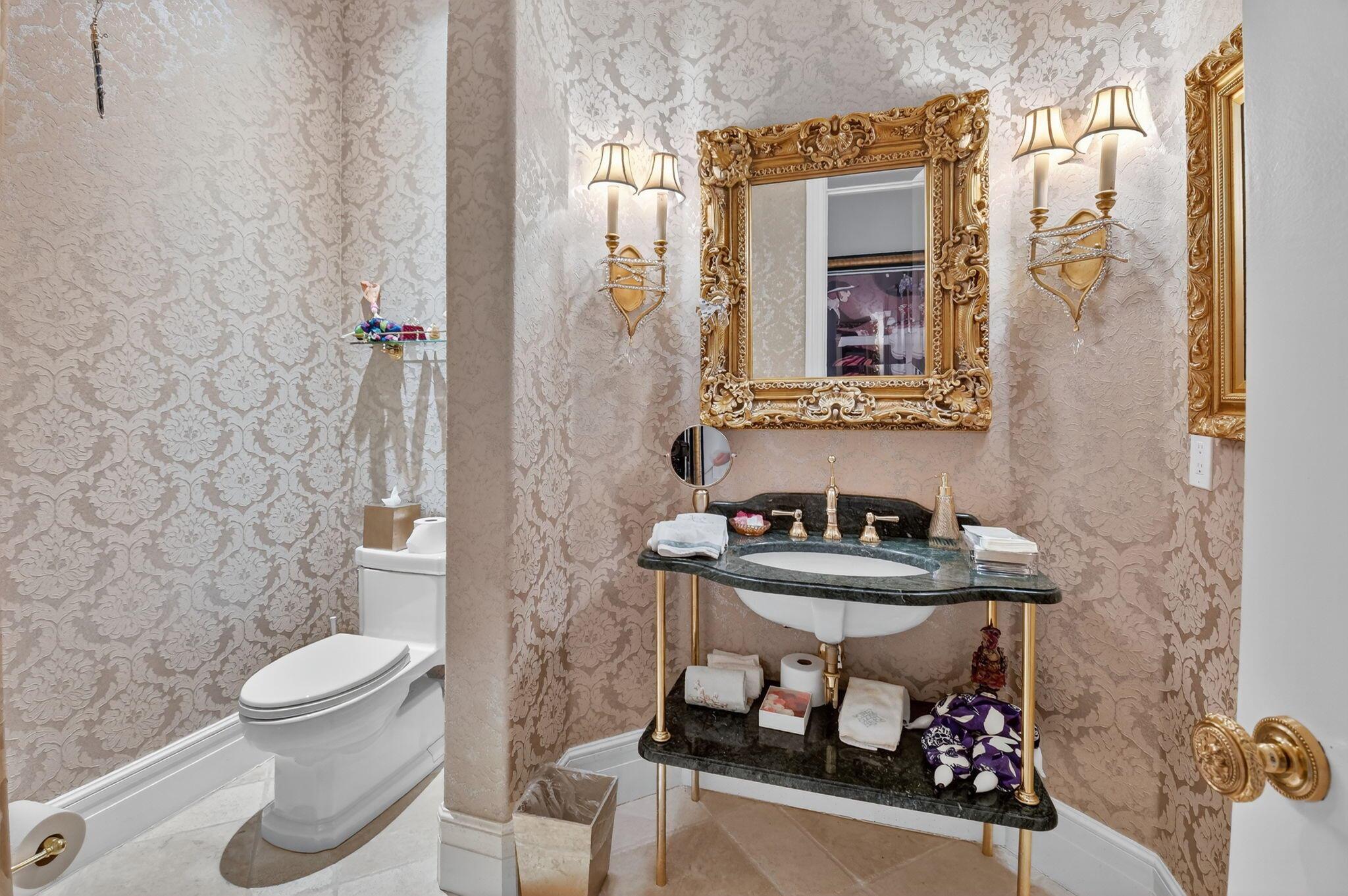 ST ANDREWS COUNTRY CLUB - Residential