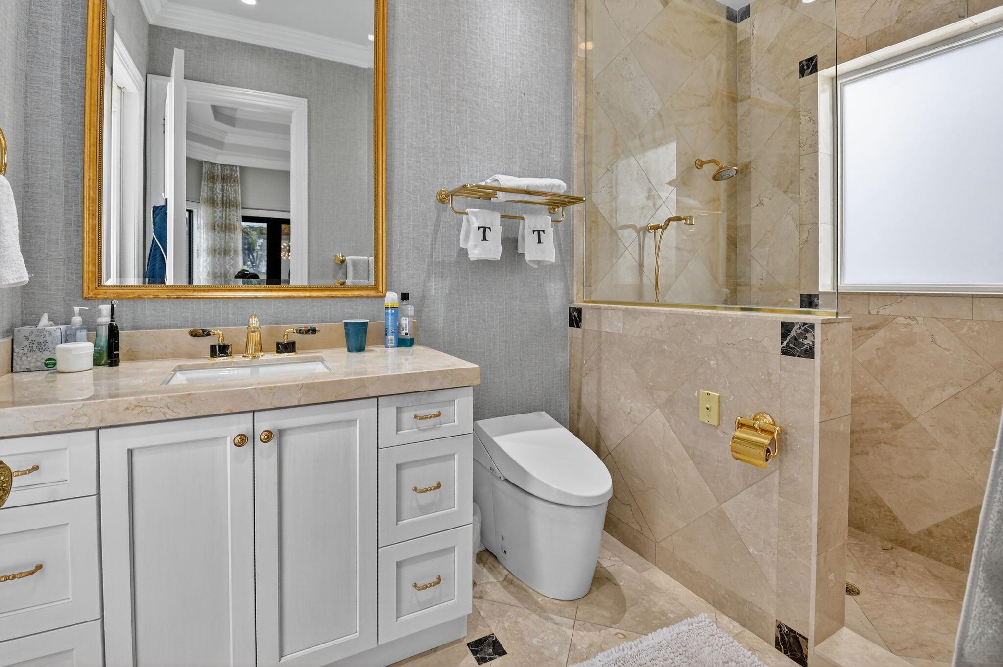 ST ANDREWS COUNTRY CLUB - Residential