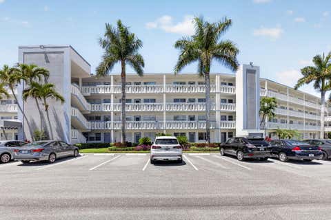 Tiny photo for 1027 Yarmouth Drive #B, Boca Raton, FL 33434 (MLS # B26027869)