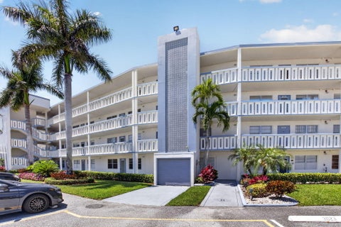 Tiny photo for 1027 Yarmouth Drive #B, Boca Raton, FL 33434 (MLS # B26027869)