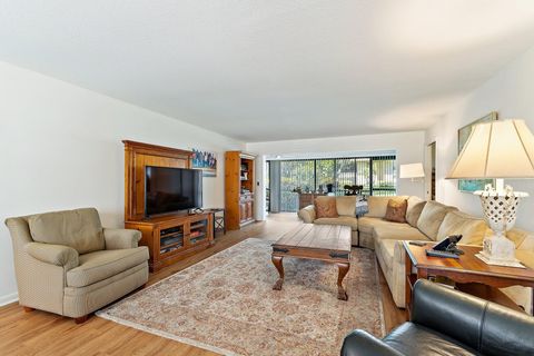 22 SE Turtle Creek Drive B Jupiter FL 33469