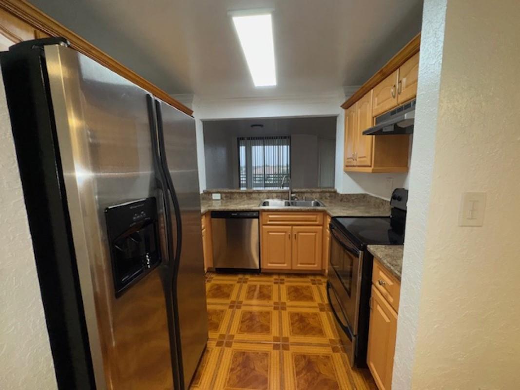 Fairway Lake 110-22 B - Residential Lease