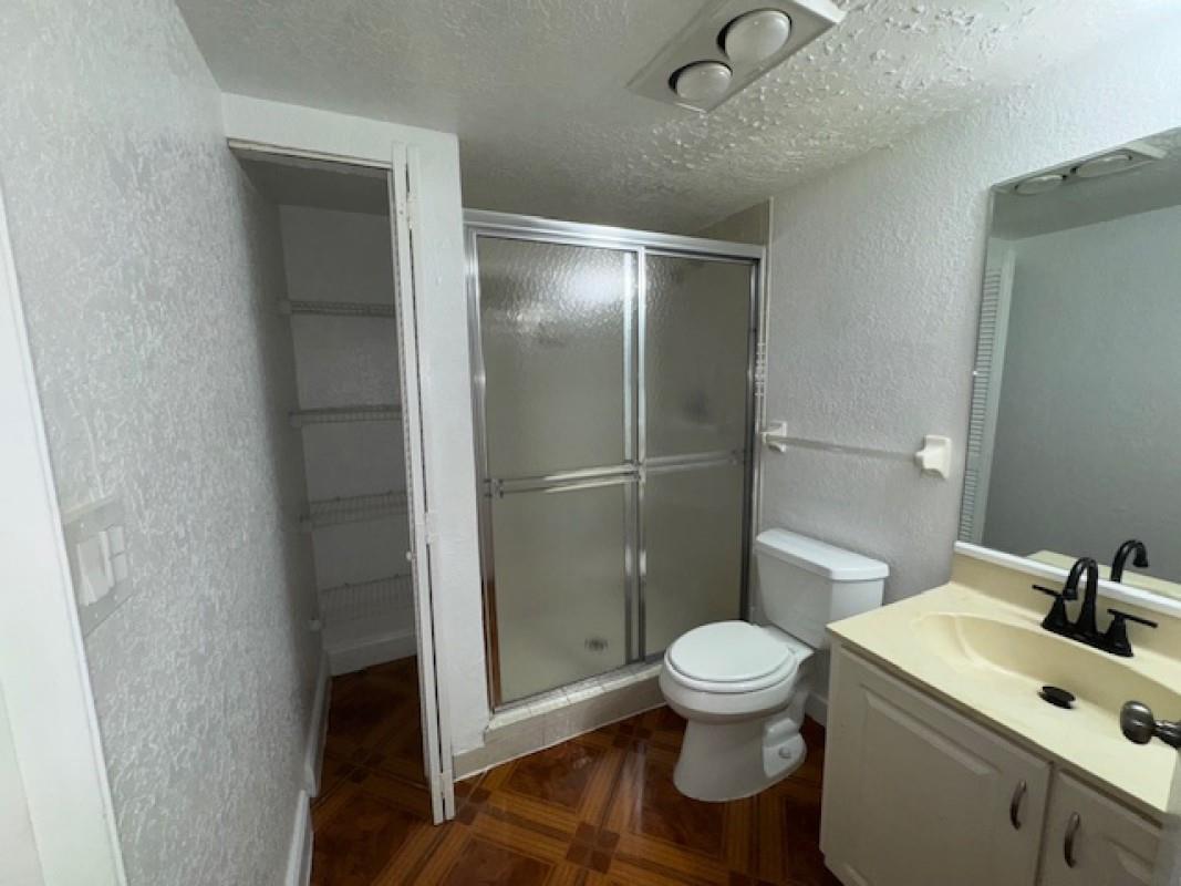 Fairway Lake 110-22 B - Residential Lease