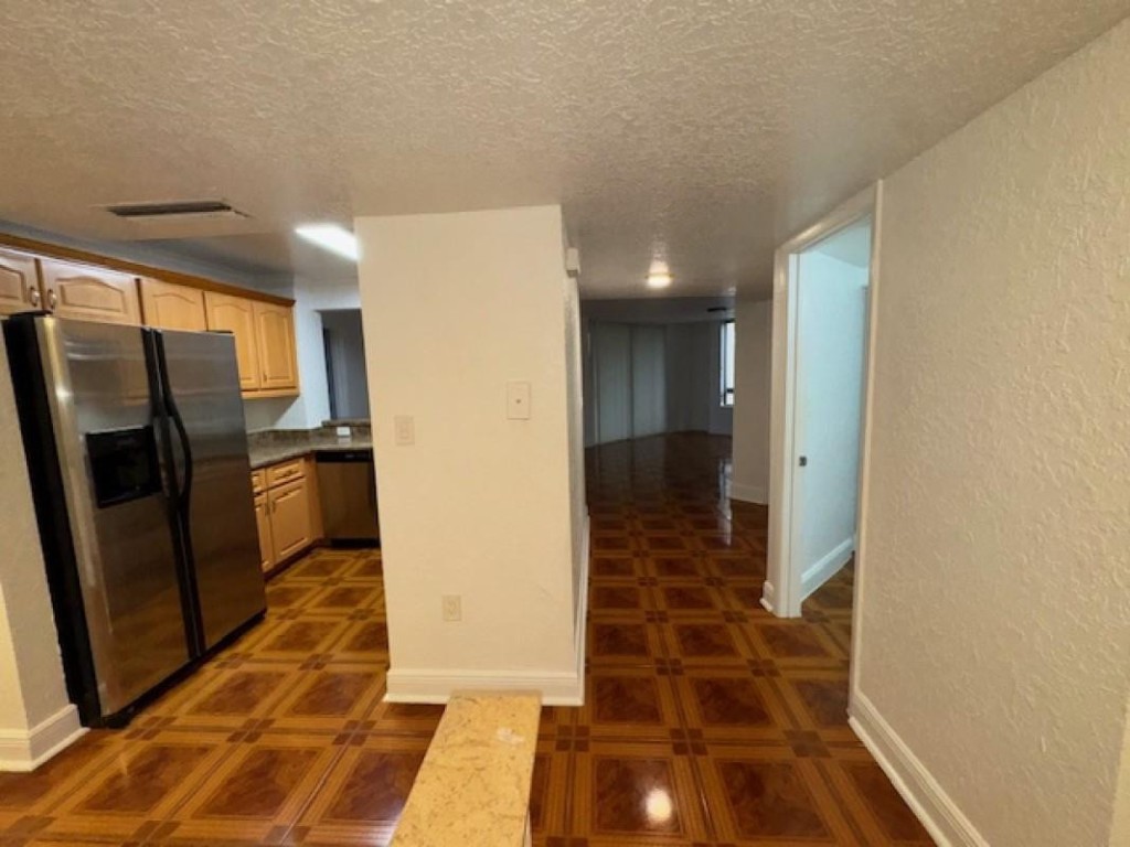 Fairway Lake 110-22 B - Residential Lease