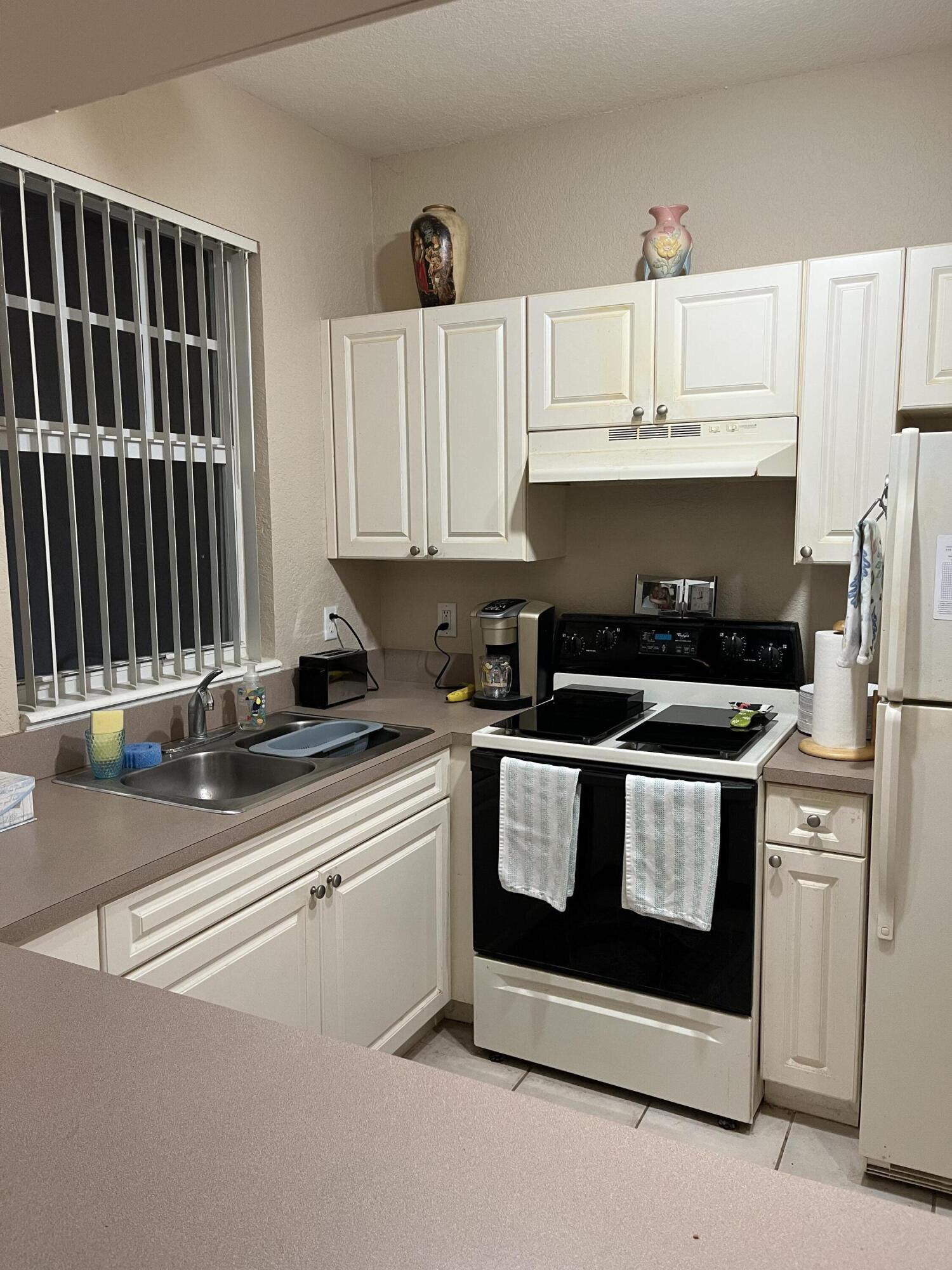 CYPRESS POINTE AT CORAL SPRINGS - Residential