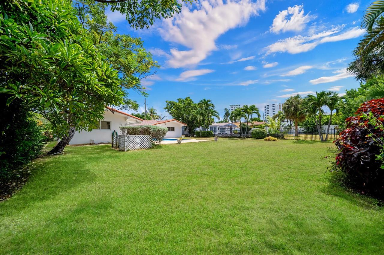 Lauderdale Surf & Yacht - Residential