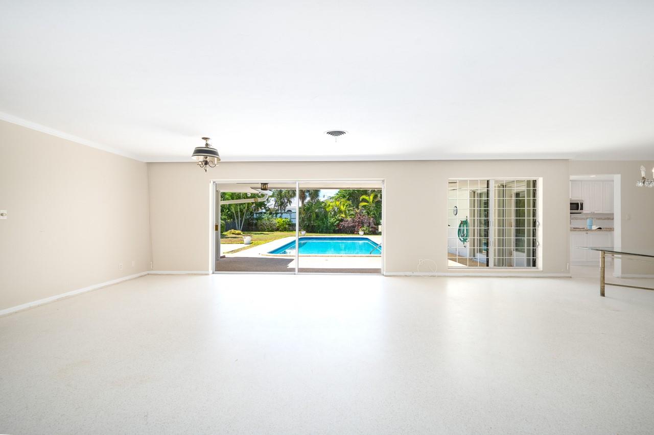 232 Codrington Dr