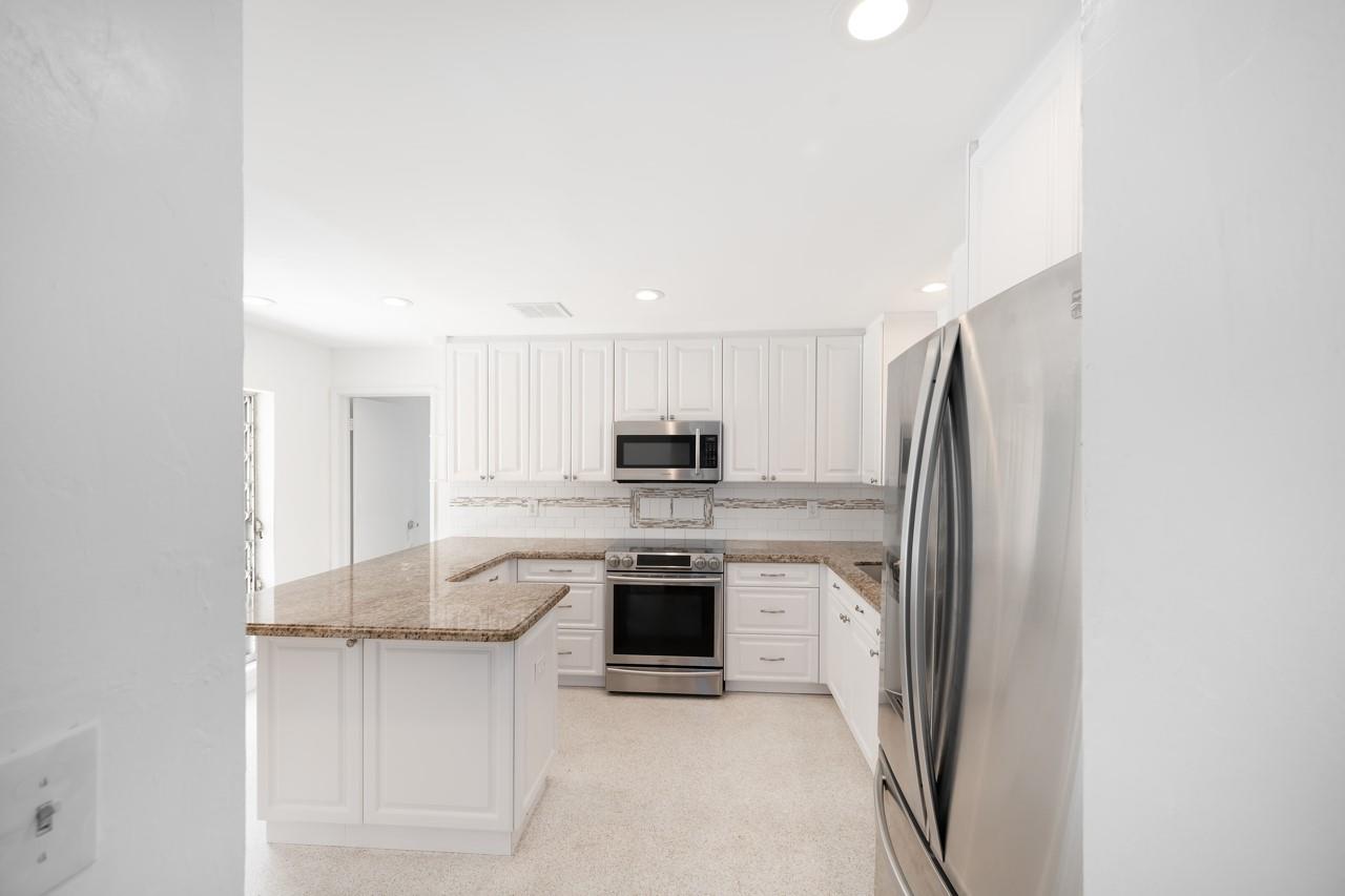 Lauderdale Surf & Yacht - Residential