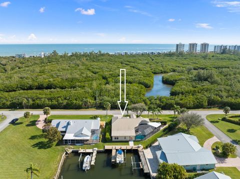 A home in Hutchinson Island