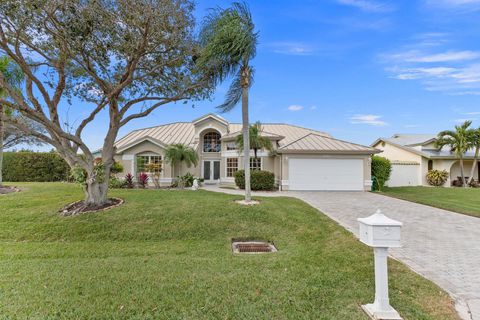 A home in Hutchinson Island