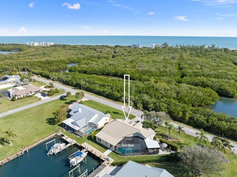 A home in Hutchinson Island