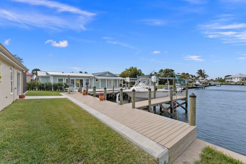 A home in Hutchinson Island