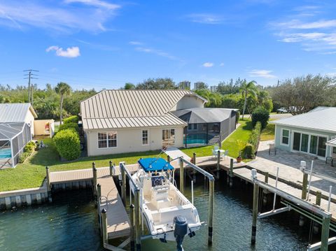 A home in Hutchinson Island