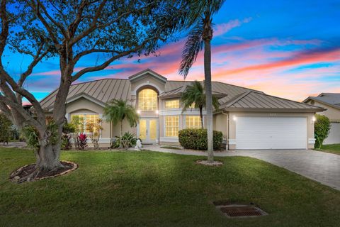 A home in Hutchinson Island