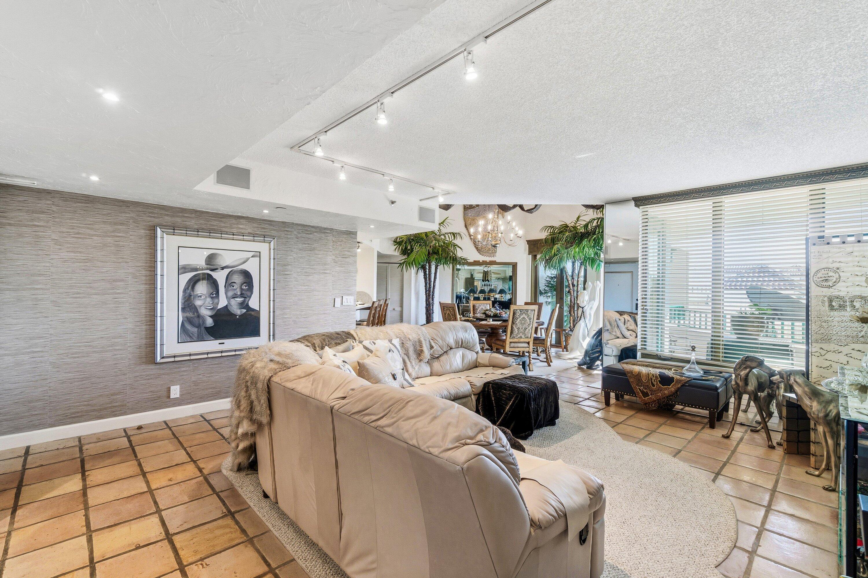 100 SE 5th Avenue Ph-14