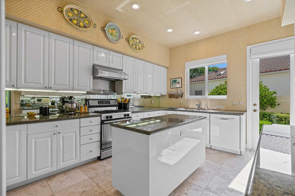 Admirals Cove - Residential