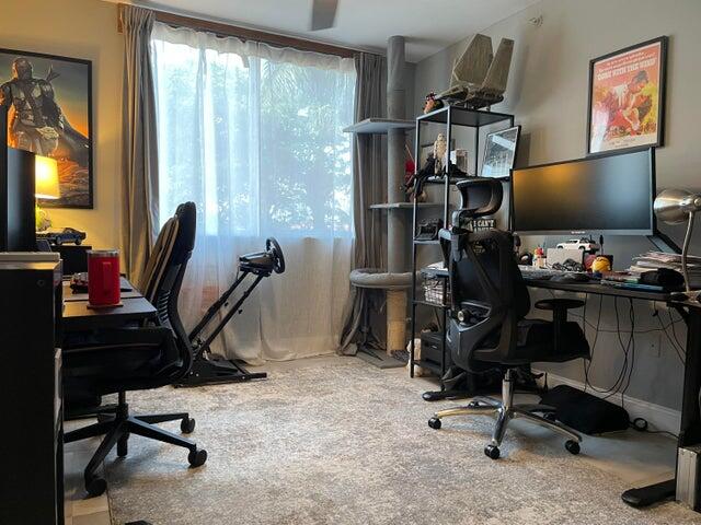 HYPOLUXOS MARINERS CAY CO - Residential Lease