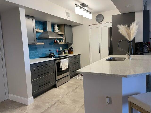 HYPOLUXOS MARINERS CAY CO - Residential Lease