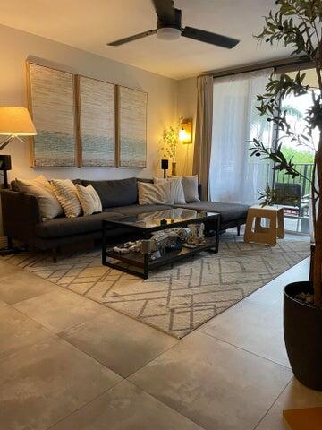 HYPOLUXOS MARINERS CAY CO - Residential Lease