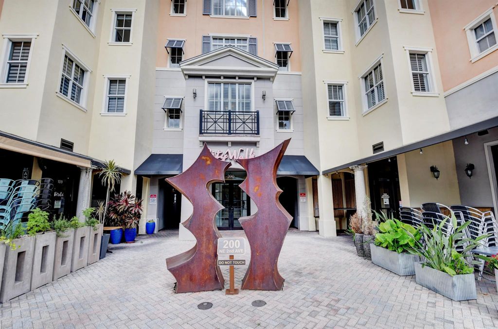 Photo of 200 NE 2nd Avenue #308, Delray Beach, FL 33444 (MLS # R11017076)