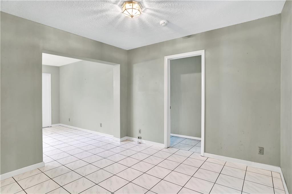 COUNTRY CLUB VILLAGE SEC - Residential