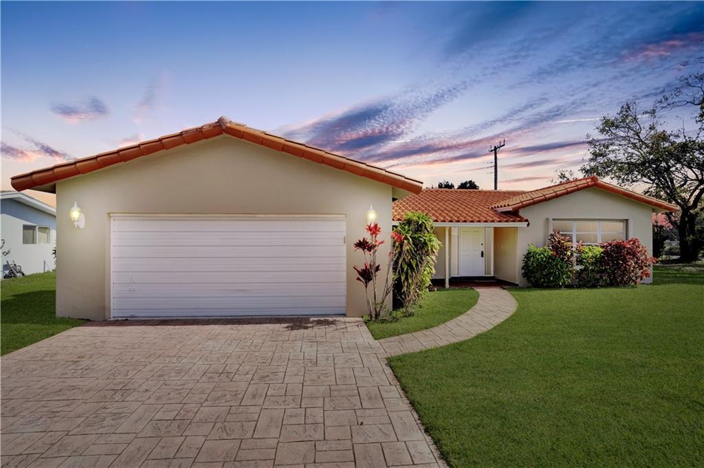 COUNTRY CLUB VILLAGE SEC - Residential