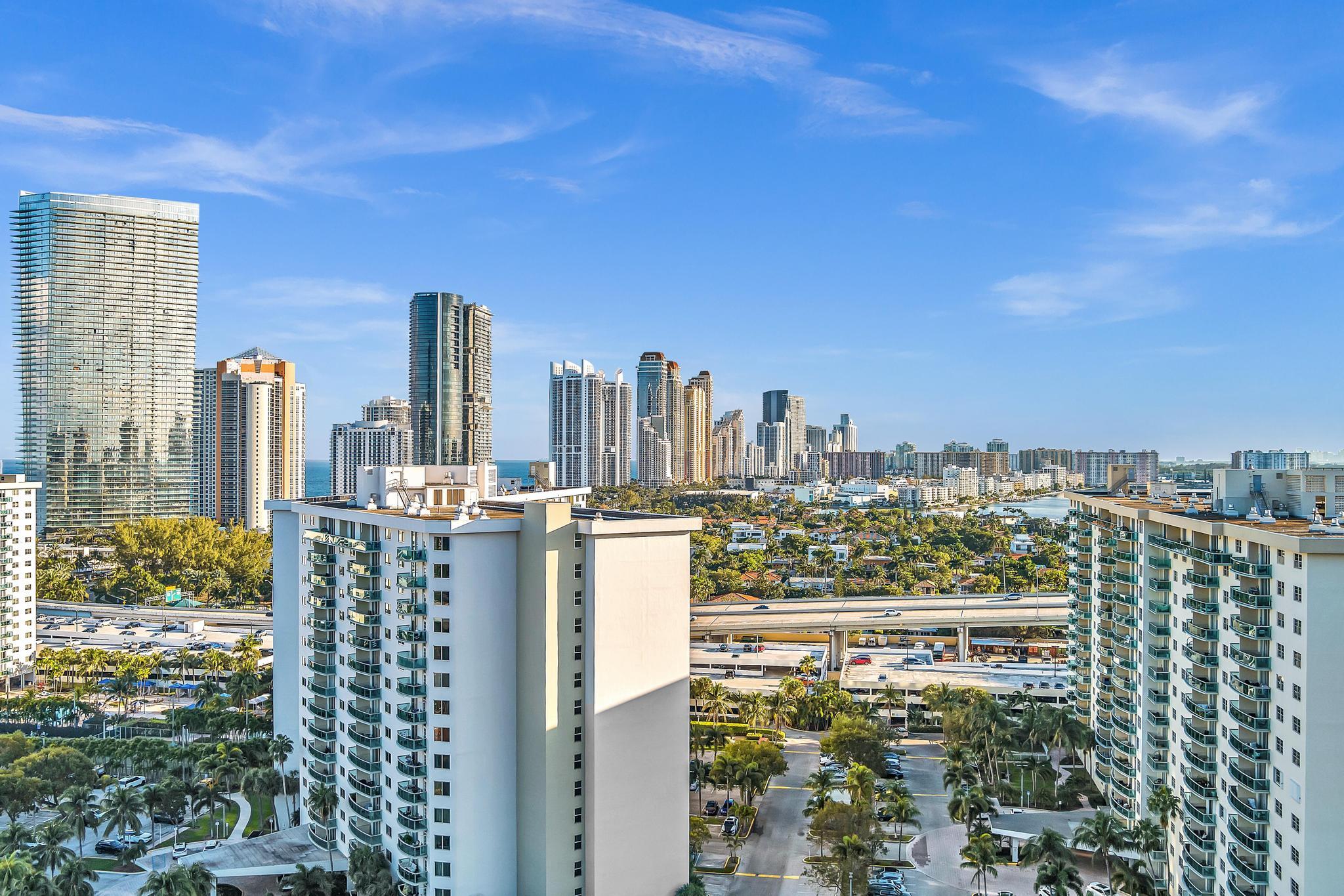 OCEANVIEW BUILDING A CONDO - Residential